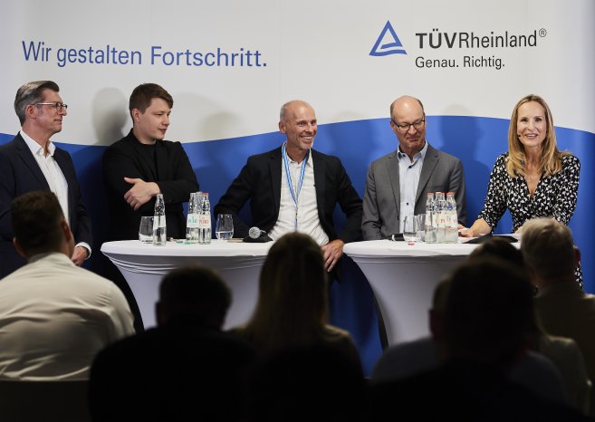 tuev_rheinland_panel_autonomes_fahren_1.jpg