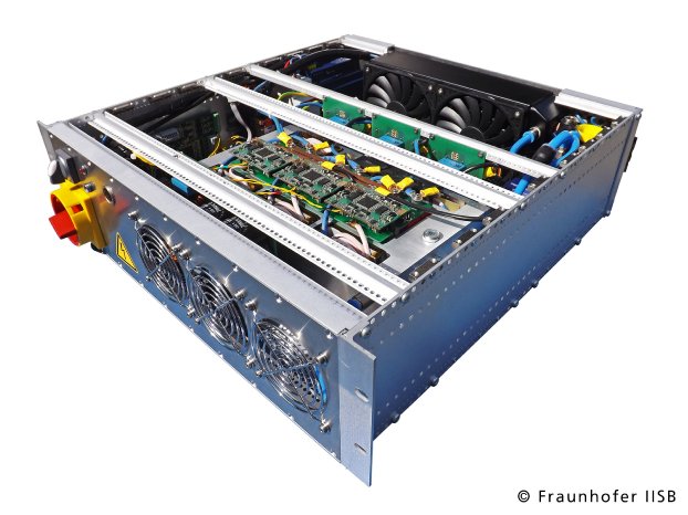 Pressebild_Fraunhofer-IISB_DC-Grid-Control-Management-System_18x13cm-300dpi.jpg