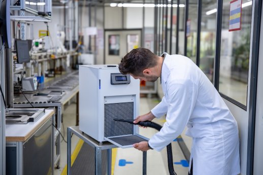 VALEGRO_reinigen-Verflüssiger .jpg