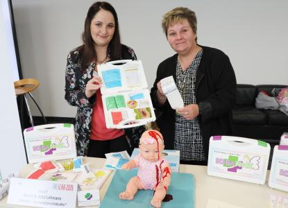 Nicol and Jutta Lehmann shows an Children`s baby emergency case