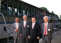 Ministerpräsident Stefan Mappus zu Gast auf dem Heilbronner Theaterschiff – Thomas Strobl, MdB, IHK-Hauptgeschäftsführer Heinrich Metzger, Ministerpräsident Stefan Mappus, IHK-Präsident Thomas Philippiak (von li.)