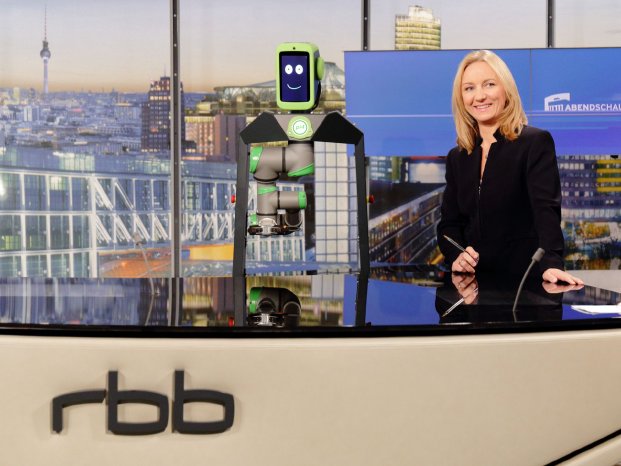 pi4_robotics GmbH -Workerbot4-Yolandi-rbb-1.jpg