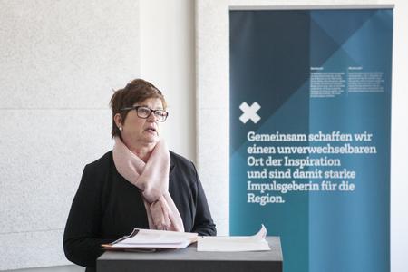 Rektorin Prof. Dr. Karin Luckey bei ihrer Begrüßung auf dem Neujahrsempfang der Hochschule Bremen / Fotograf: Dennis Welge, Hochschule Bremen