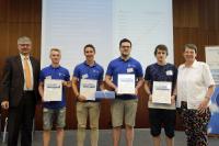 Dr. Achim Dercks, stv. Hauptgeschäftsführer des DIHK e. V., Philipp Anker, Marcel Beck, Markus Steeb, Leon Winter (alle KS Kolbenschmidt GmbH), Dr. Barbara Hendricks, Bundesministerin für Umwelt, Naturschutz, Bau und Reaktorsicherheit, SPD