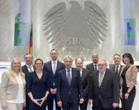 Der neue iGZ-Bundesvorstand (v.l.) Bettina Schiller, Thorsten Rensing, Petra Eisen, Christian Baumann, Werner Stolz, Martin Gehrke, Sven Kramer, Dietmar Richter, Andreas Schmincke und Manuela Schwarz