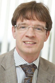 Prof Dr Ralph Luthardt 07 Hochformat.jpg