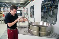 Supfina exhibits peak technology at the Hanover EMO