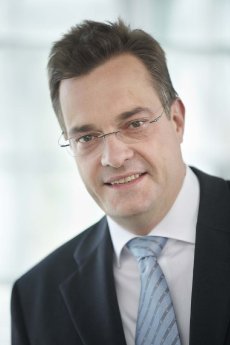 Florian Zink,Vice President EMEA CoreMedia .JPG