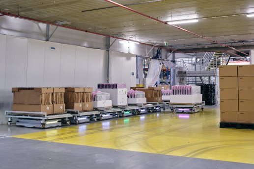 KUKA_TPV_Poland_1.jpg