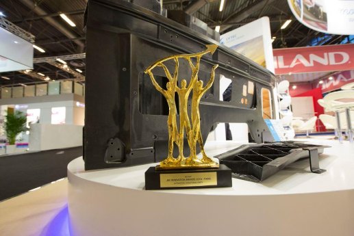 Renault_Trucks_Solvay_JEC_World_Award_2016_2_.jpg