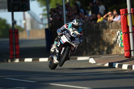 Michael Dunlop auf BMW S 1000 RR / Foto: Double Red Photographic