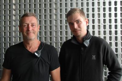 Von Gravity® Stativen überzeugt: Production Manager Ashley Cooke und Systemtechniker Malte Hansen