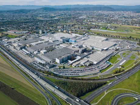 Magna Steyr Plant Graz 2018_small.jpg