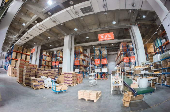 4_chengduwarehouse.jpg