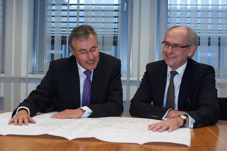 Theo Maas (links), CEO Siemens Gas Turbines Global und Gunther Müller (rechts), Sprecher des Vorstands der Vattenfall Europe Wärme AG