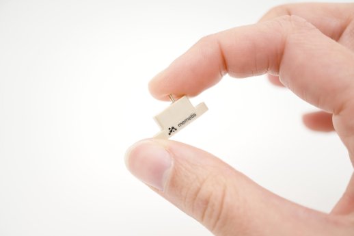 Microvalve_in_hand.jpeg