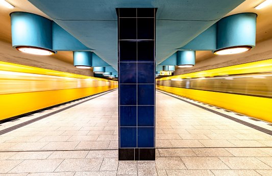 berlin-u-bahn-modern.jpg