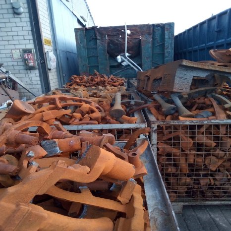 Die Schrottabholung Moers Bietet Die Abholung Von Schrott Sowie Den Ankauf Von Metallschrott In.jpg