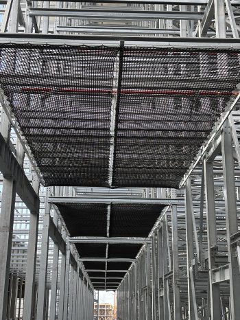 LOKET_LogiMAT2026_High-Bay-Safety-Net_Installation_01..JPG