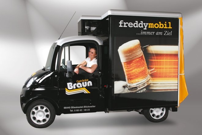 FreddyMobil - Ausschankwagen auf Basis des Aixam Mega.jpg