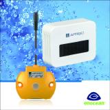 Der neue AFRISO Wassersensor BWS erkennt unerwünschtes Aufkommen von Wasser und übermittelt ein Signal an ein optional erhältliches Gateway, das eine Warnmeldung an zuständige Ansprechpartner (Eigentümer, Hausverwalter, Hausmeister, Handwerker usw.) sendet. Der Sensor ist aber auch in der Lage, ein optional erhältliches Wasserventil so anzusteuern, dass dieses völlig selbsttätig die Hauptwasserleitung absperrt. (Foto: AFRISO)