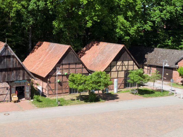 Naturpark-Scheune_Claus Kirsch und Christian Stahl.jpg