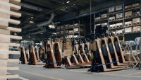 Gabeln und Rahmen des Handhubwagen Toyota BT Lifter LHM230 werden aus SSAB Zero(TM) Stahl hergestellt