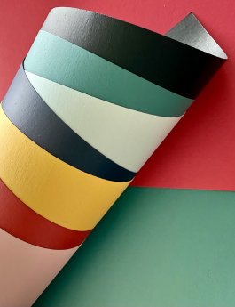 CRYLUXE matt gerollt.jpeg