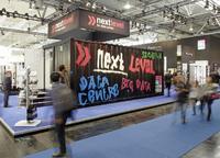 Auf der CeBIT 2016 zeigt Rittal modulare und vordefinierte Container-Lösungen, mit denen Unternehmen sehr schnell ein Rechenzentrum realisieren können / Bild: CeBIT 2015 / Quelle Rittal GmbH & Co. KG 