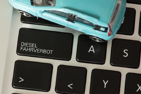 Fotolia: 170243579 S Dieselgipfel 2