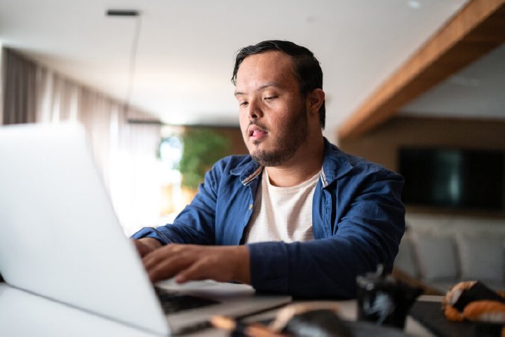 Barrierefreiheit im E-Learning: Lernen für alle zugänglich machen