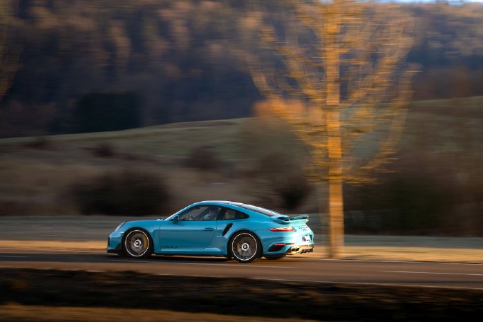 low_KW_Porsche_911_Typ_991_PASM_kompatibles_DDC_Gewindefahrwerk_Fahraufnahme_0001.jpg