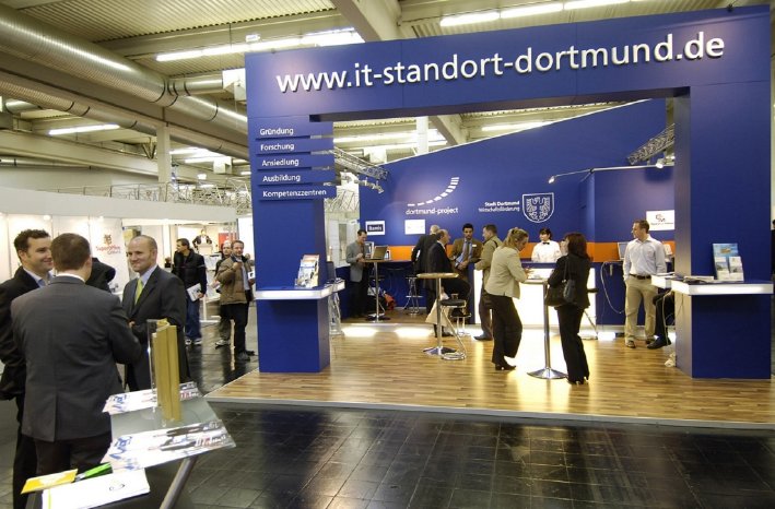 profit2005_Stand.jpg