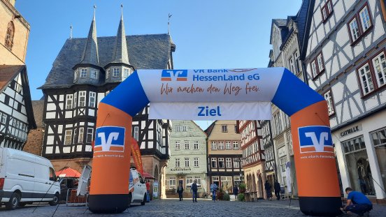 Zieleinlauf VR-Bank.jpg