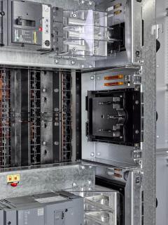 Führung des Steckmodules mit Kontaktierung und berührungssicherer Abdeckung im entnommenem Zustand / ©SEDOTEC