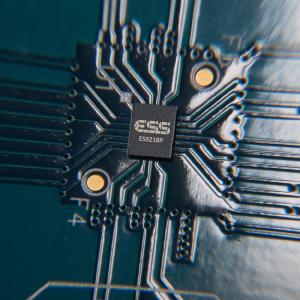 LG V30 mit zarten Akkorden oder Donnerhall