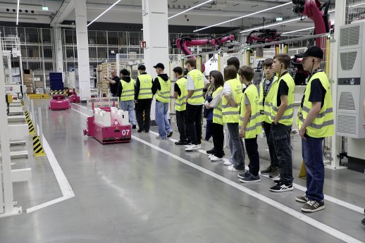 Herunterladen (2).jpg