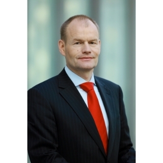 Erich Ebner von Eschenbach, BMW Group, Director Group Treasury, as of 01/2011 Director Financial Services Segment