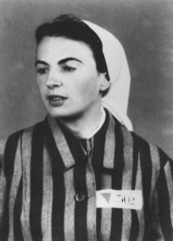 Orli_Wald_Auschwitz_1942.jpg