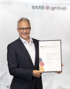 Prof. Dr. Hans Ferkel, CTO und Mitglied der Geschäftsführung der SMS group, hat die Auszeichnung „NRW-Wirtschaft im Wandel“ entgegengenommen