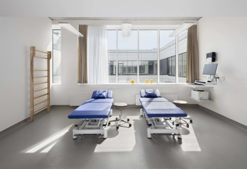 ITZ Freiburg Patientenzimmer.jpg