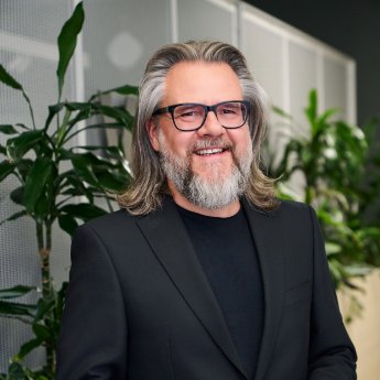 ruediger-hoffmann-partner-and-managing-director-valantic.jpg