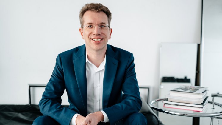 2025-04-christoph-feddersen-dataglobal.jpg