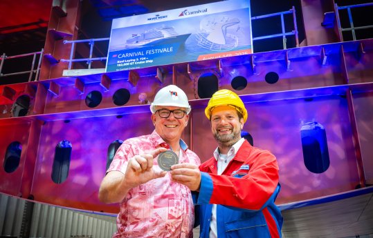 MW_Keel_laying_Carnival_Festivale_Brett_Vitols_Georg_Schauen_L-R_DH9_2063.jpg