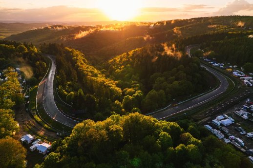 low_KW_Racing_Kunden_24hNbr26_Rennvorbereitungen_0006.jpg