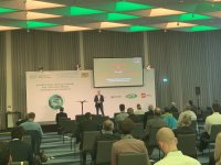 Alexander Gerfer, CTO der Würth ElektronikeiSos Gruppe, während seines Vortrags auf derInternational Vertical Farming & New FoodSystems Conference and Exhibition