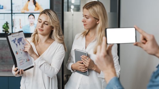 beautiful-businesswomen-copy-space-mobile-phone.jpg
