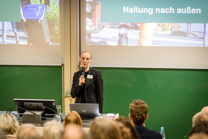 Julia Fürst-(c)-Hochschule Hannover.jpg