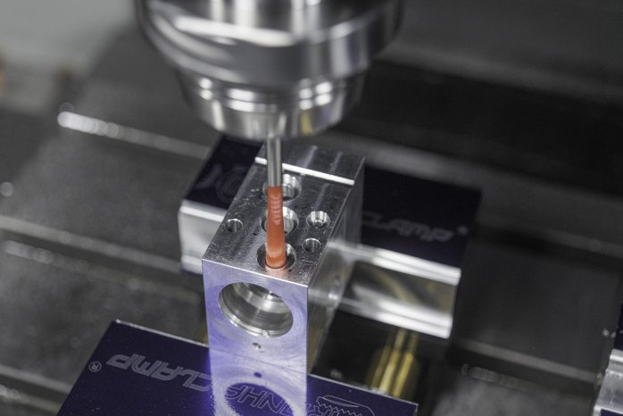 Bürste in der Anwendung_rotierend.jpg