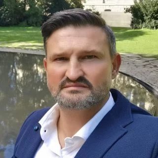 zj-renaldo-schwarzenberger.webp